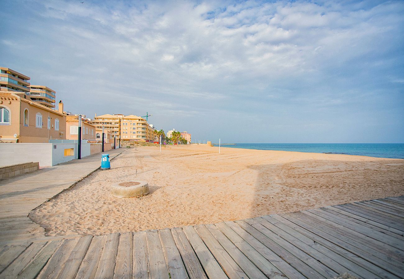 Ferienwohnung in La Mata - 126 Bungalow Playa - Alicante Holiday