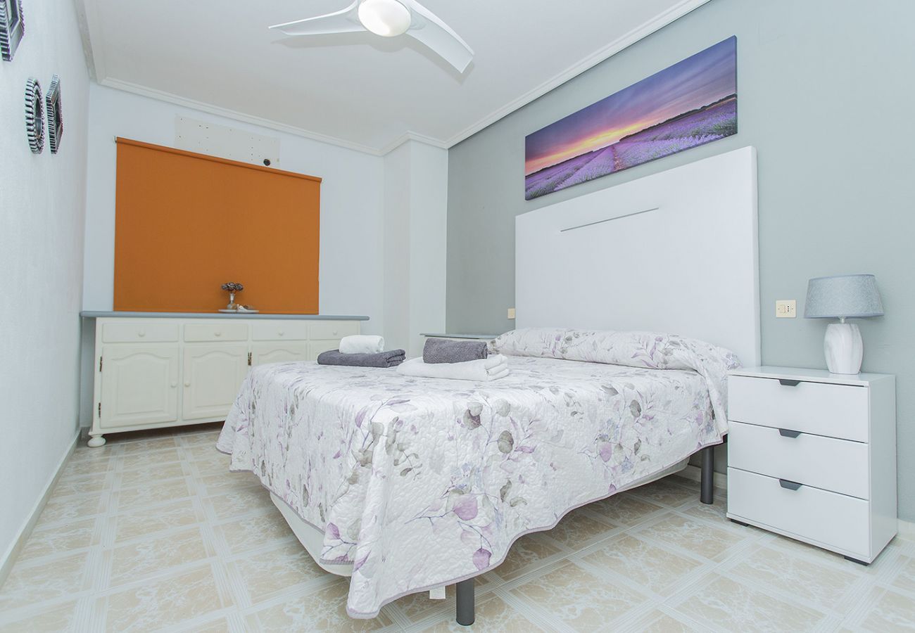 Ferienwohnung in La Mata - 057 Beach Dreams Apartment - Alicante Holiday