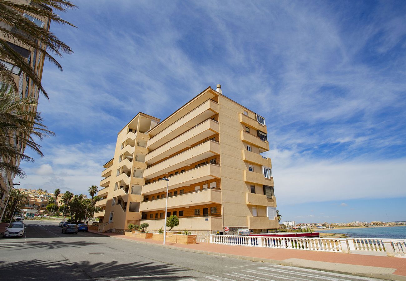 Ferienwohnung in Torrevieja - 037 Blue Laguna - Alicante Holiday