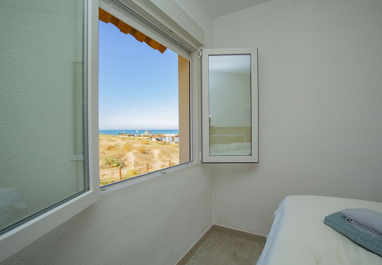 Ferienwohnung in La Mata - 149 Seaside Cool Apartment - Alicante Holiday