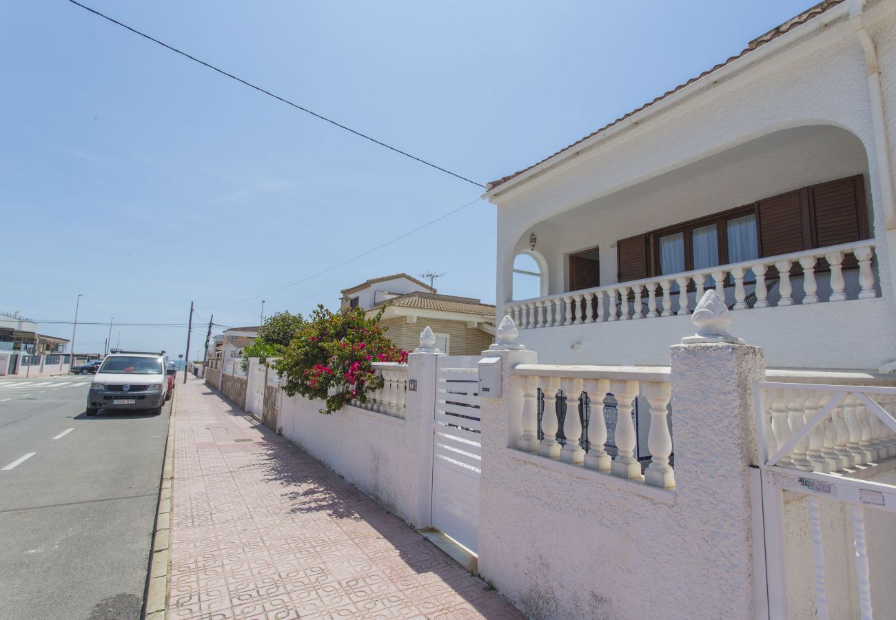 Bungalow in La Mata - 145 Sea Relax House - Alicante Holiday