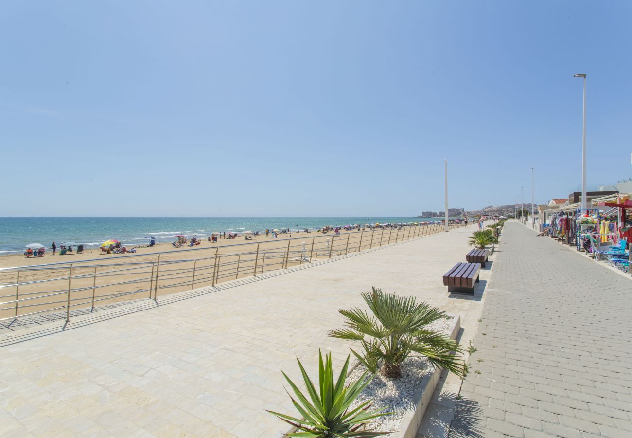 Bungalow in La Mata - 145 Sea Relax House - Alicante Holiday