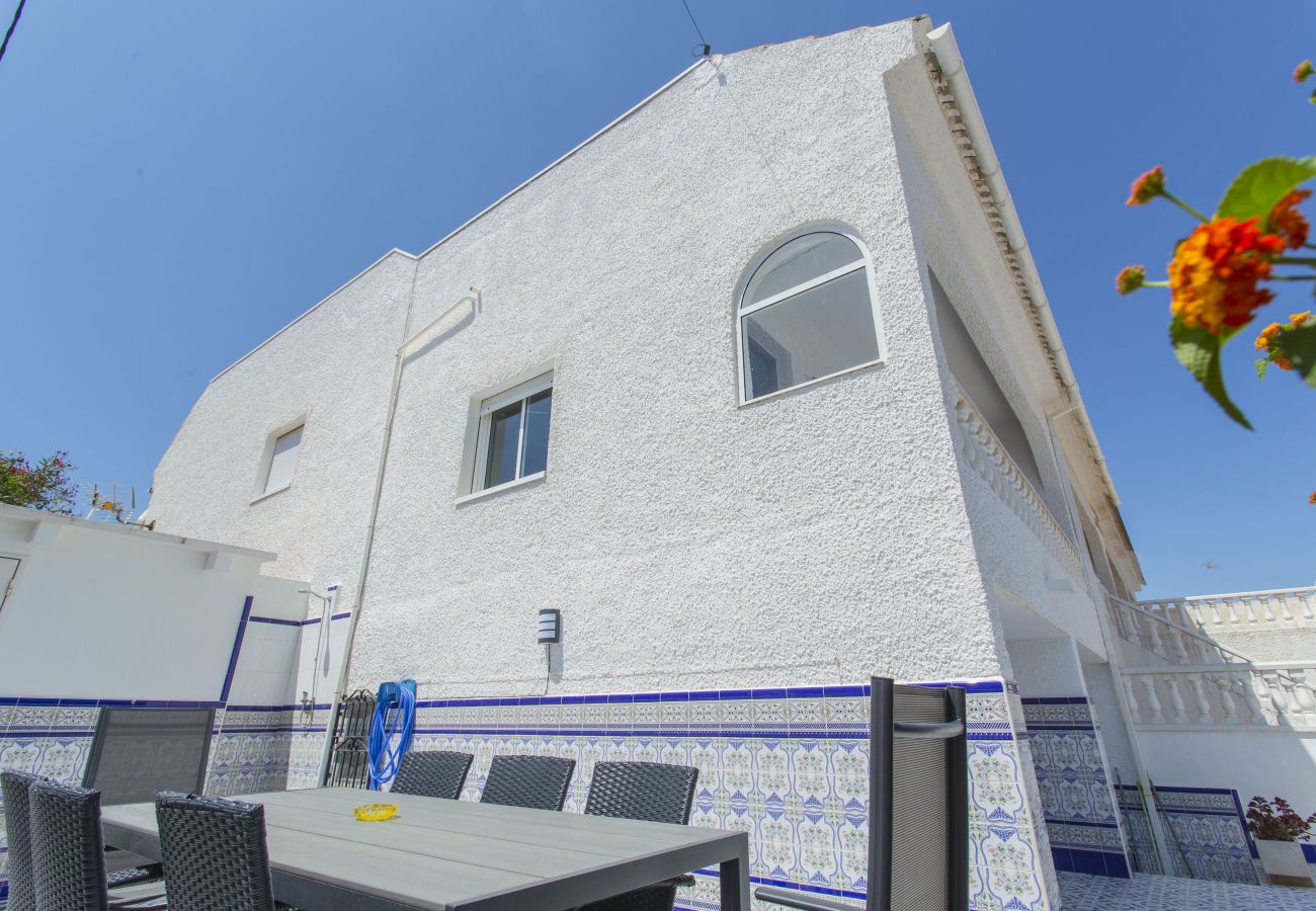 Bungalow in La Mata - 145 Sea Relax House - Alicante Holiday