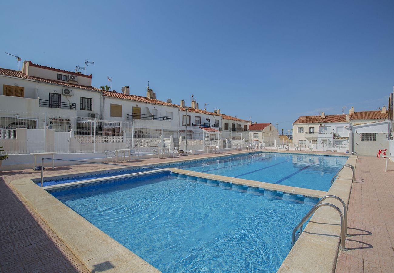 Bungalow in Torrevieja - 104  Nice Pool Enjoyment - Alicante Holiday