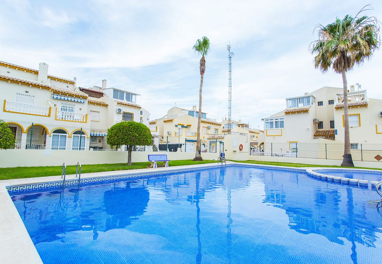 Stadthaus in Orihuela Costa - 243 Pool & Sun Home- Alicante Holiday