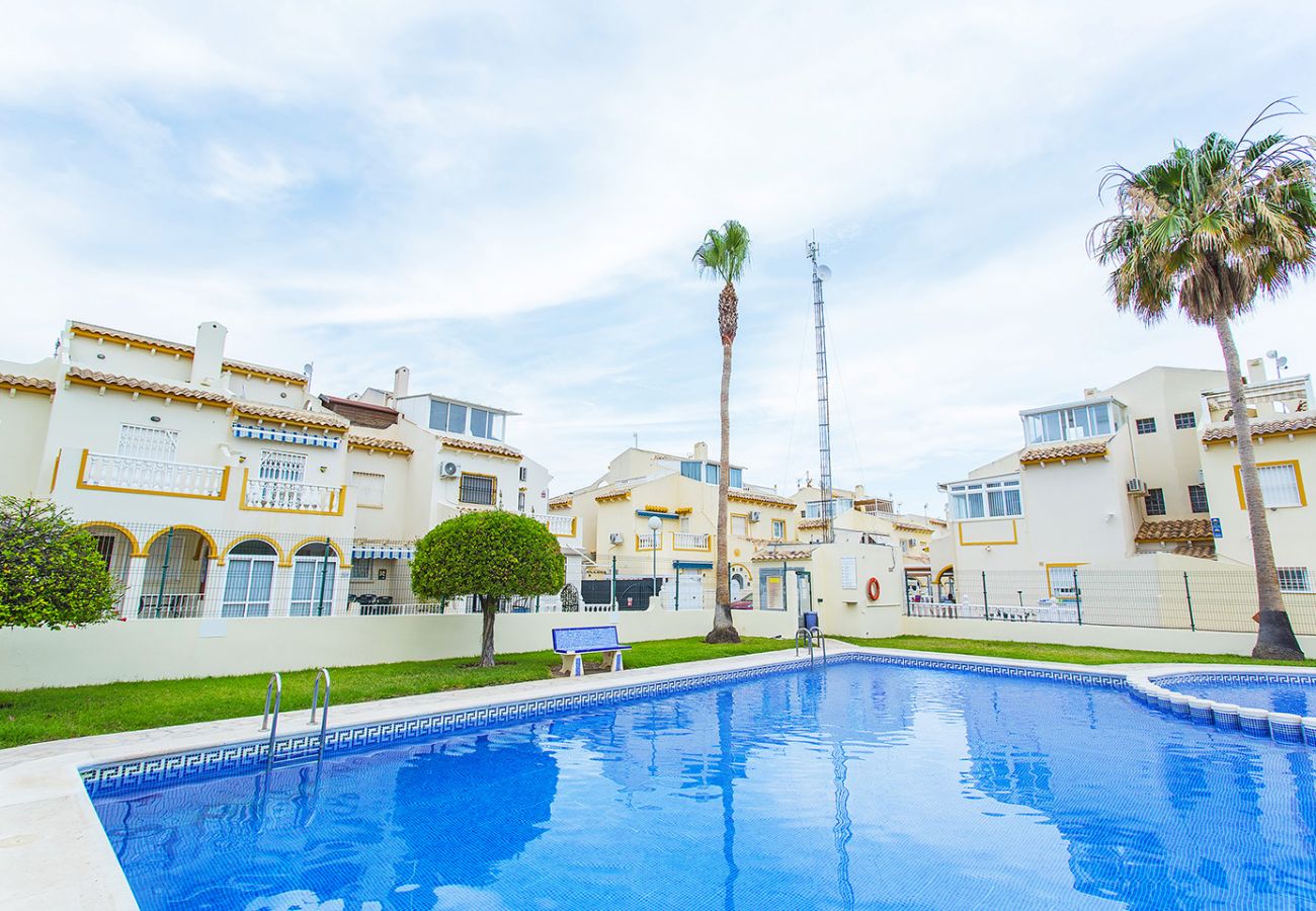 Stadthaus in Orihuela Costa - 243 Pool & Sun Home- Alicante Holiday