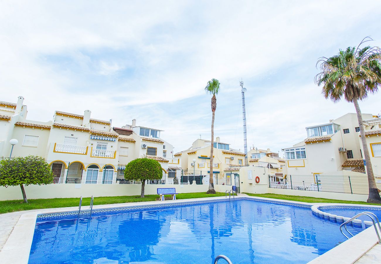 Stadthaus in Orihuela Costa - 243 Pool & Sun Home- Alicante Holiday