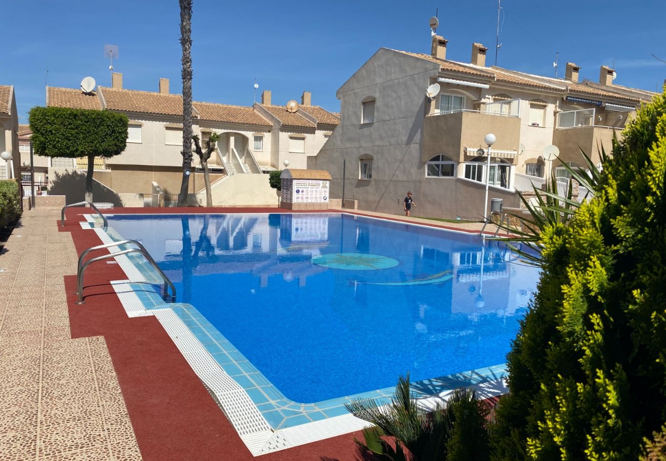 Ferienwohnung in Torrevieja - 146 Quiet Pool Relax - Alicante Holiday