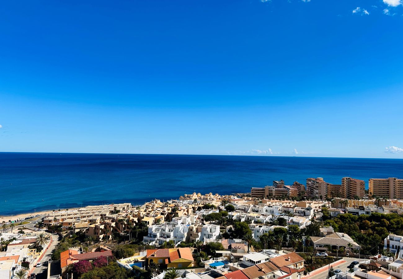 Ferienwohnung in Torrevieja - 046 Dreamy Sea View Apartment - Alicante Holiday