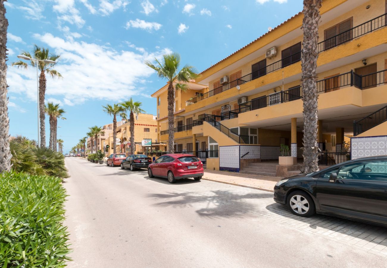 Apartamento en Torrevieja - 105 Beach View - Alicante Holiday