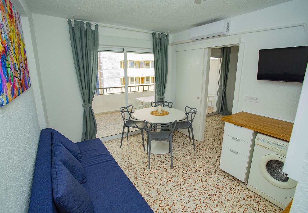 Apartamento en Torrevieja - 106 Economy Sea View - Alicante Holiday