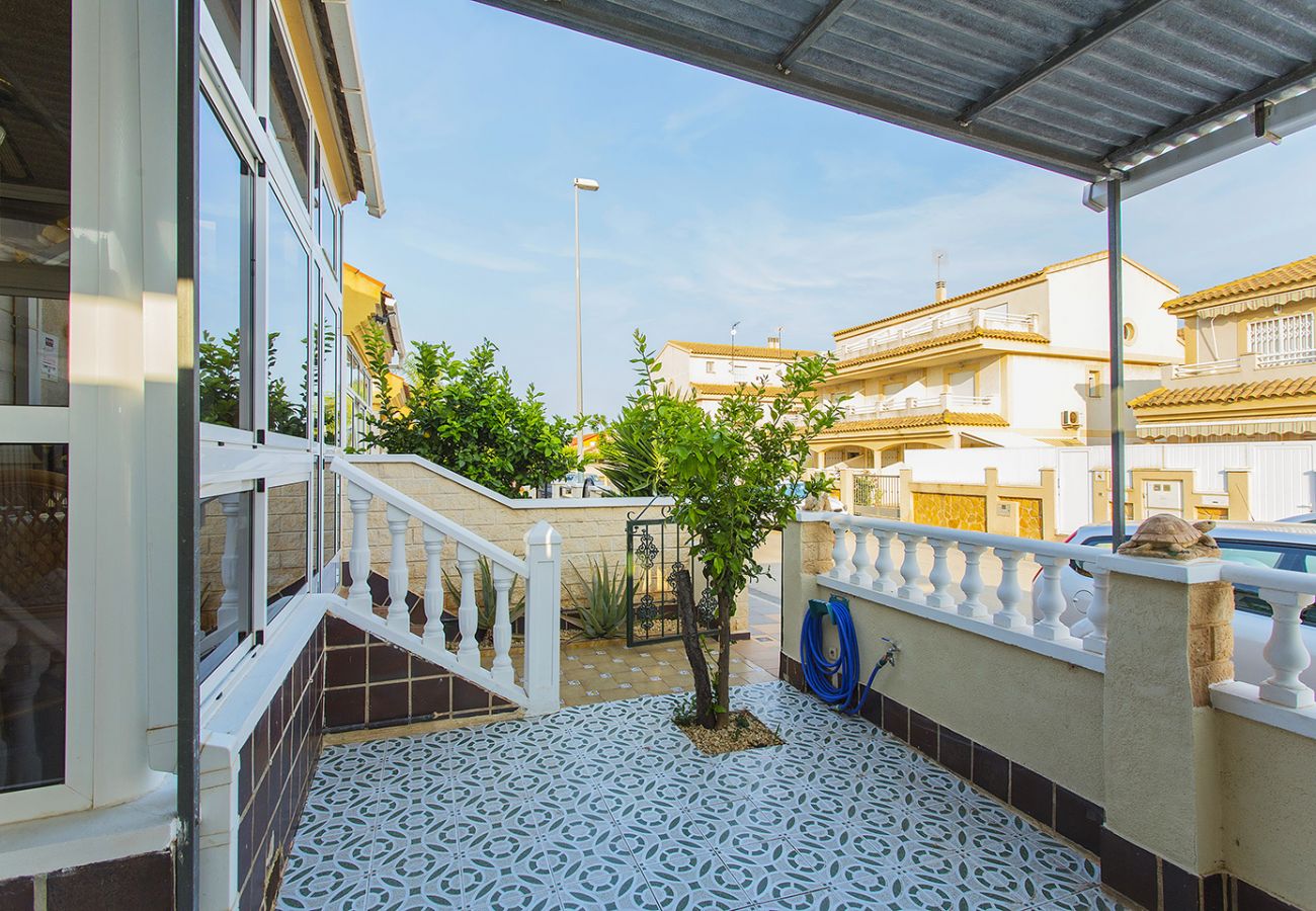 Casa adosada en Torre de la Horadada - 226 Relax Beach Home - Alicante Holiday