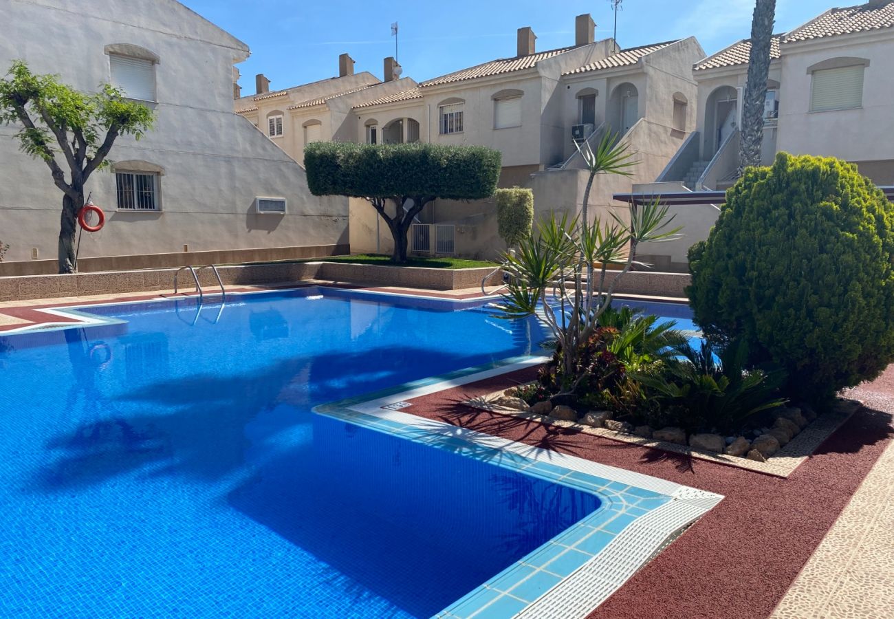 Apartamento en Torrevieja - 146 Quiet Pool Relax - Alicante Holiday