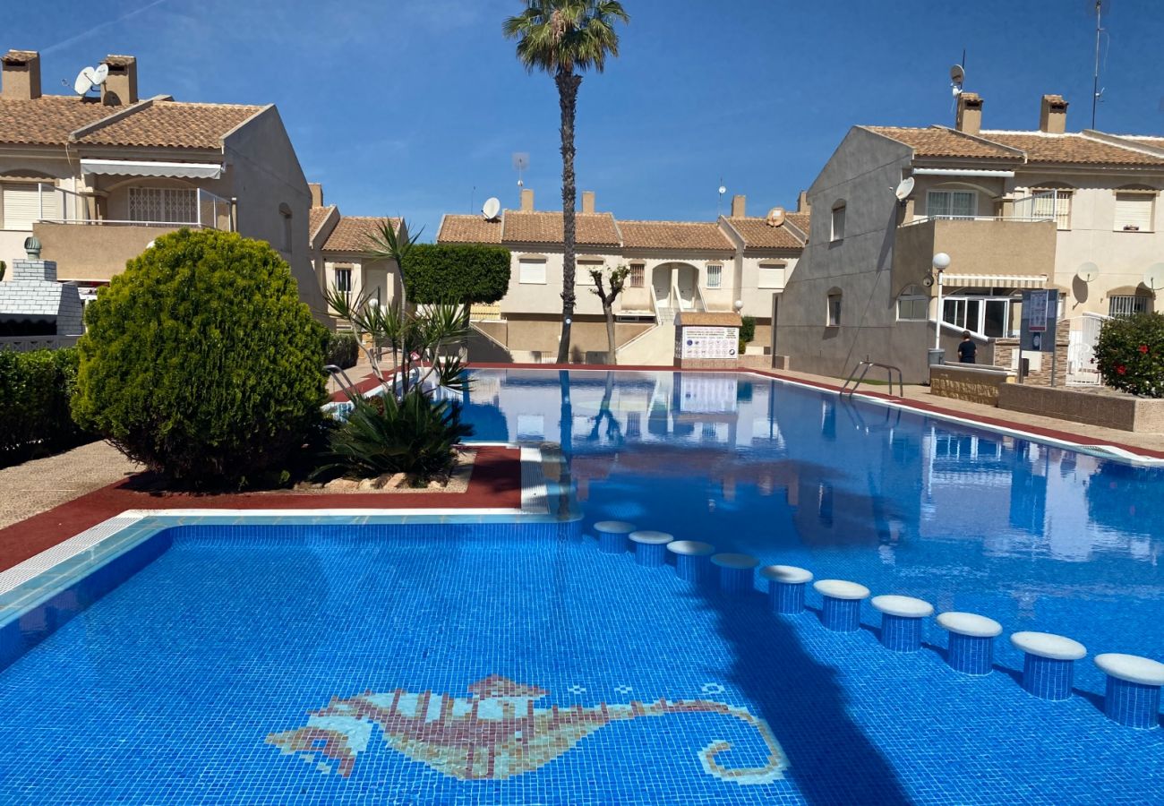 Apartamento en Torrevieja - 146 Quiet Pool Relax - Alicante Holiday