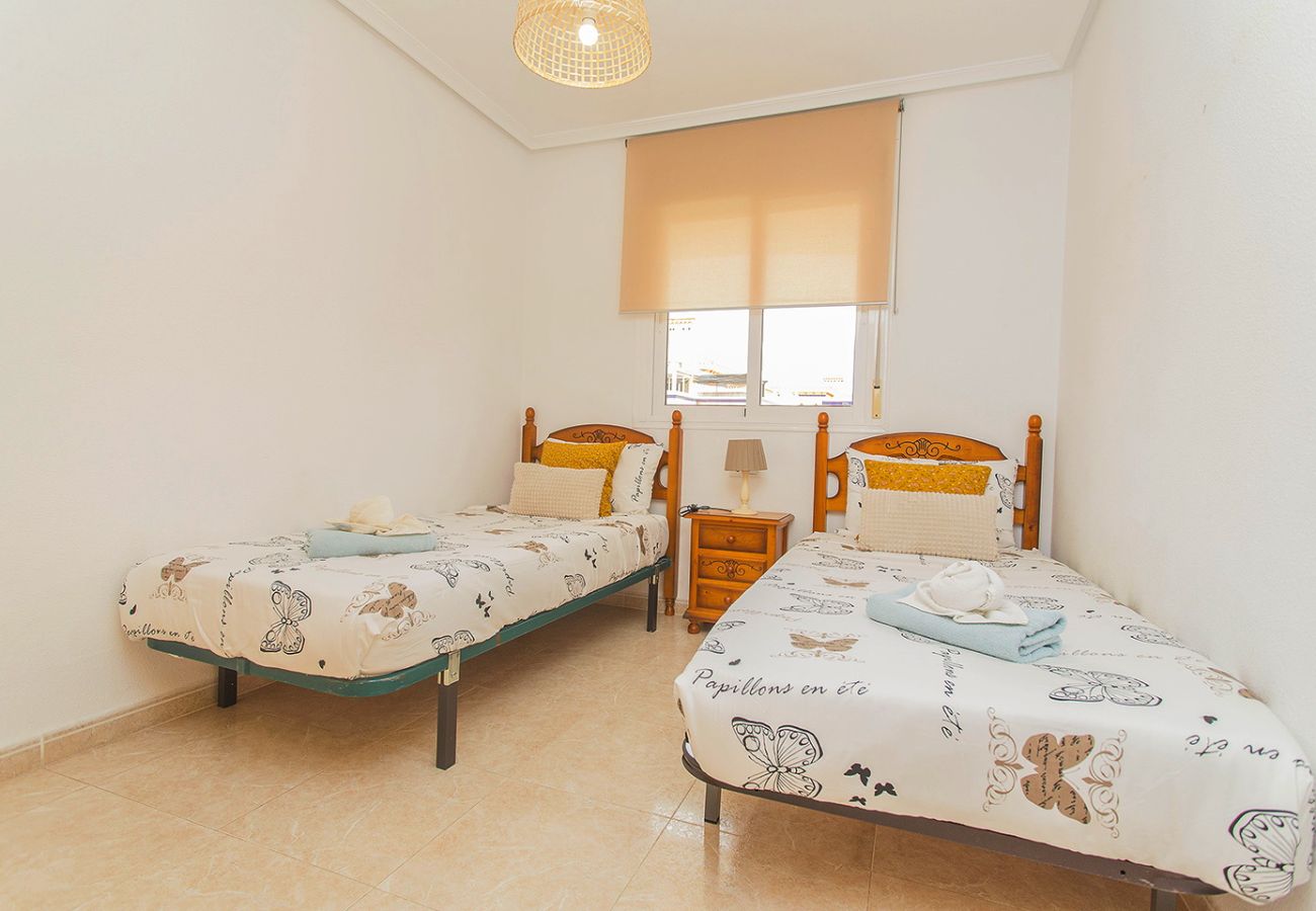 Apartamento en Orihuela Costa - 221 Lovely Laguna Alicante-Holiday