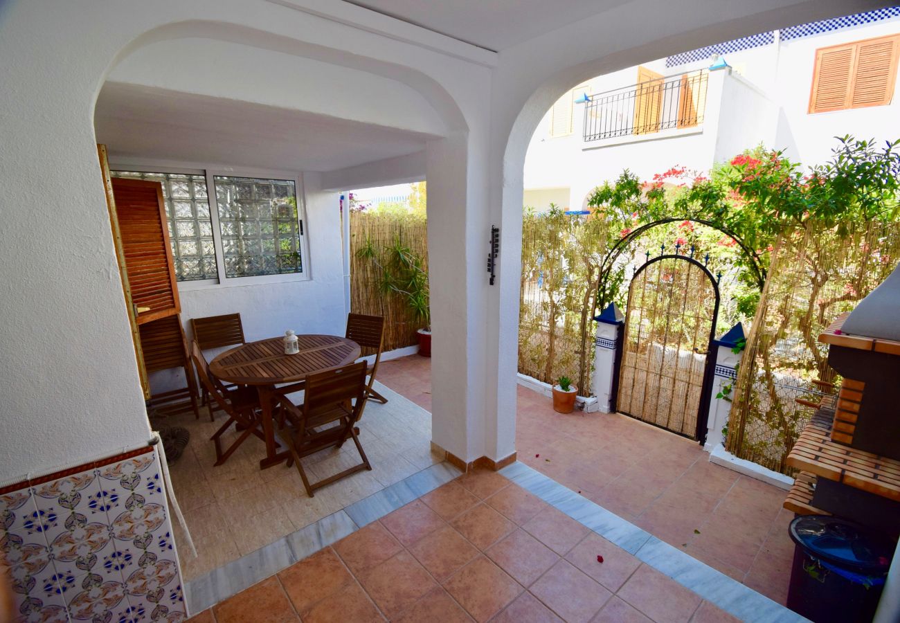 Townhouse in La Mata - 038 Fantastic Holiday // AC - Wifi