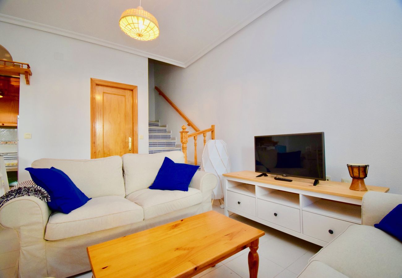 Townhouse in La Mata - 038 Fantastic Holiday // AC - Wifi