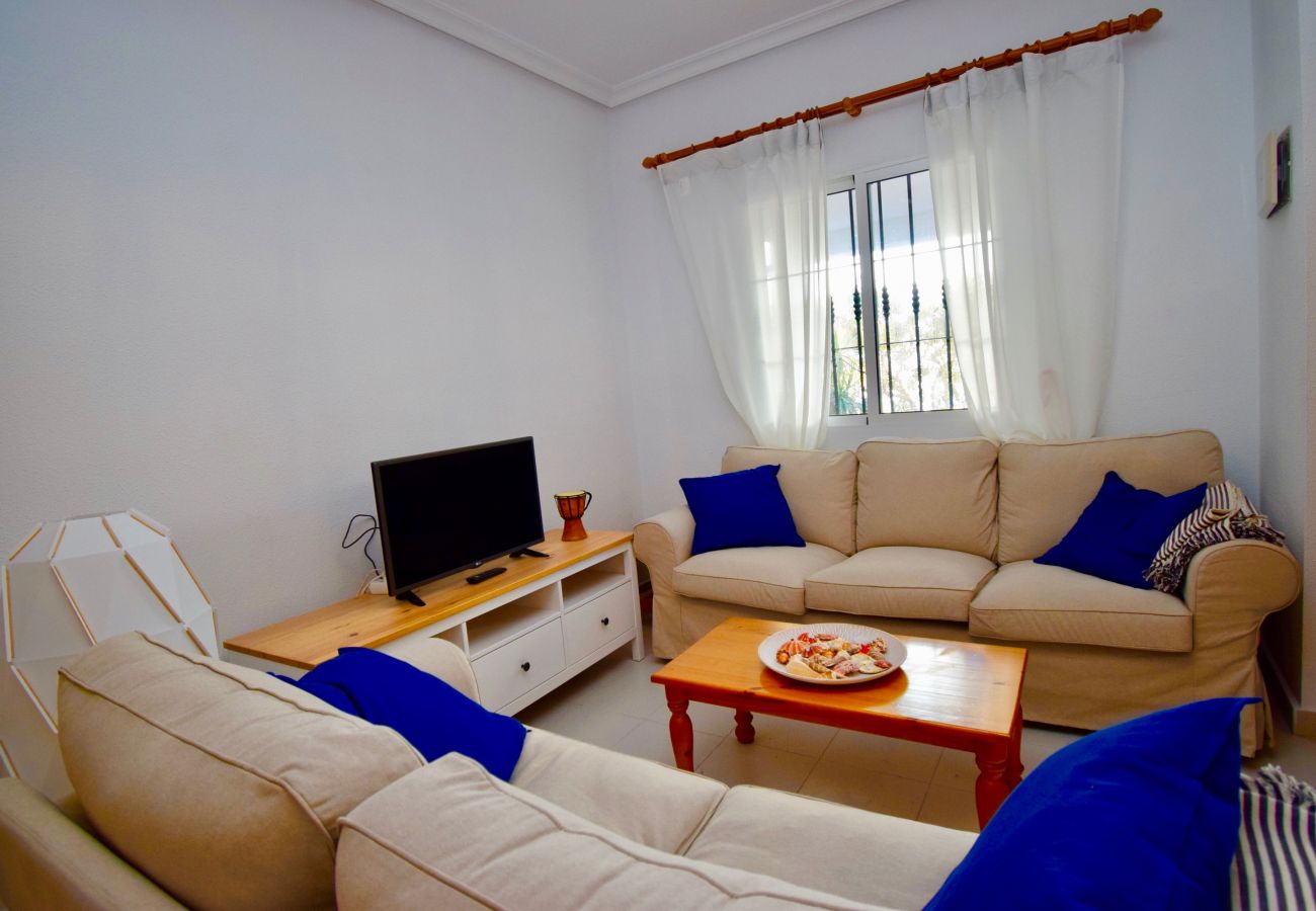 Townhouse in La Mata - 038 Fantastic Holiday // AC - Wifi