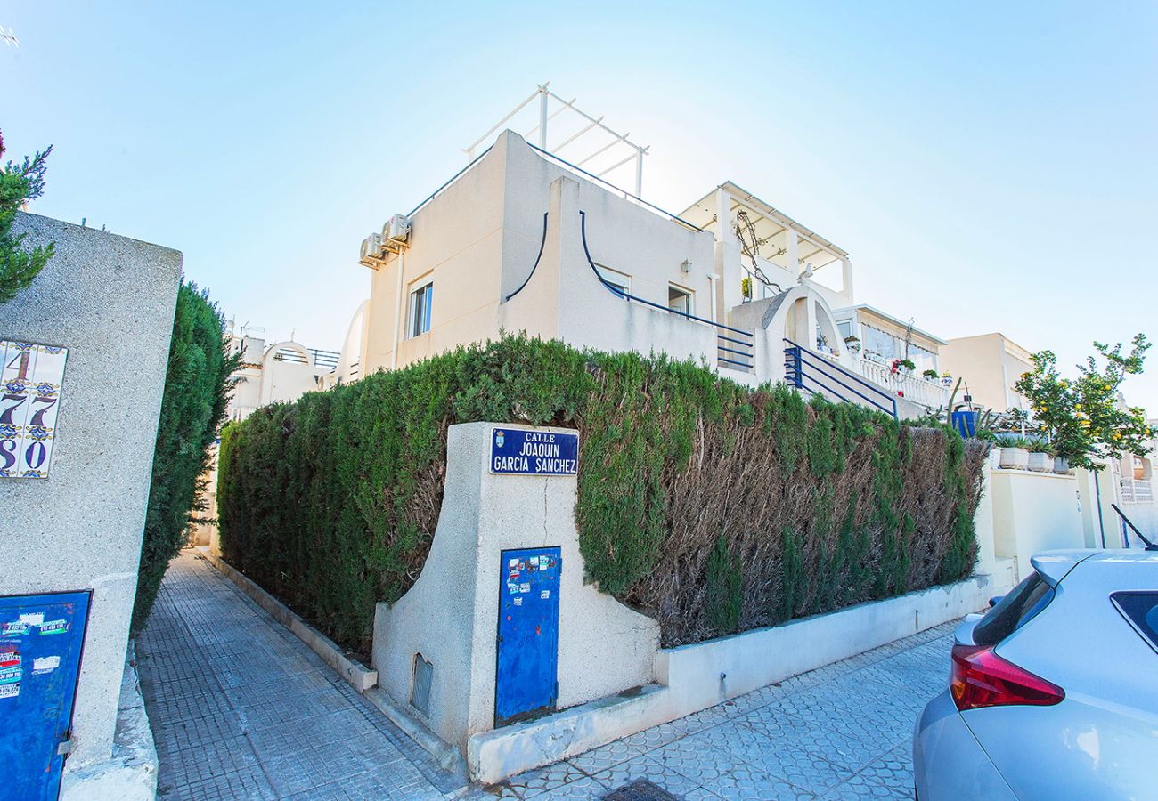 Townhouse in Torrevieja - 157 Adosado Iñes Alicante-Holiday