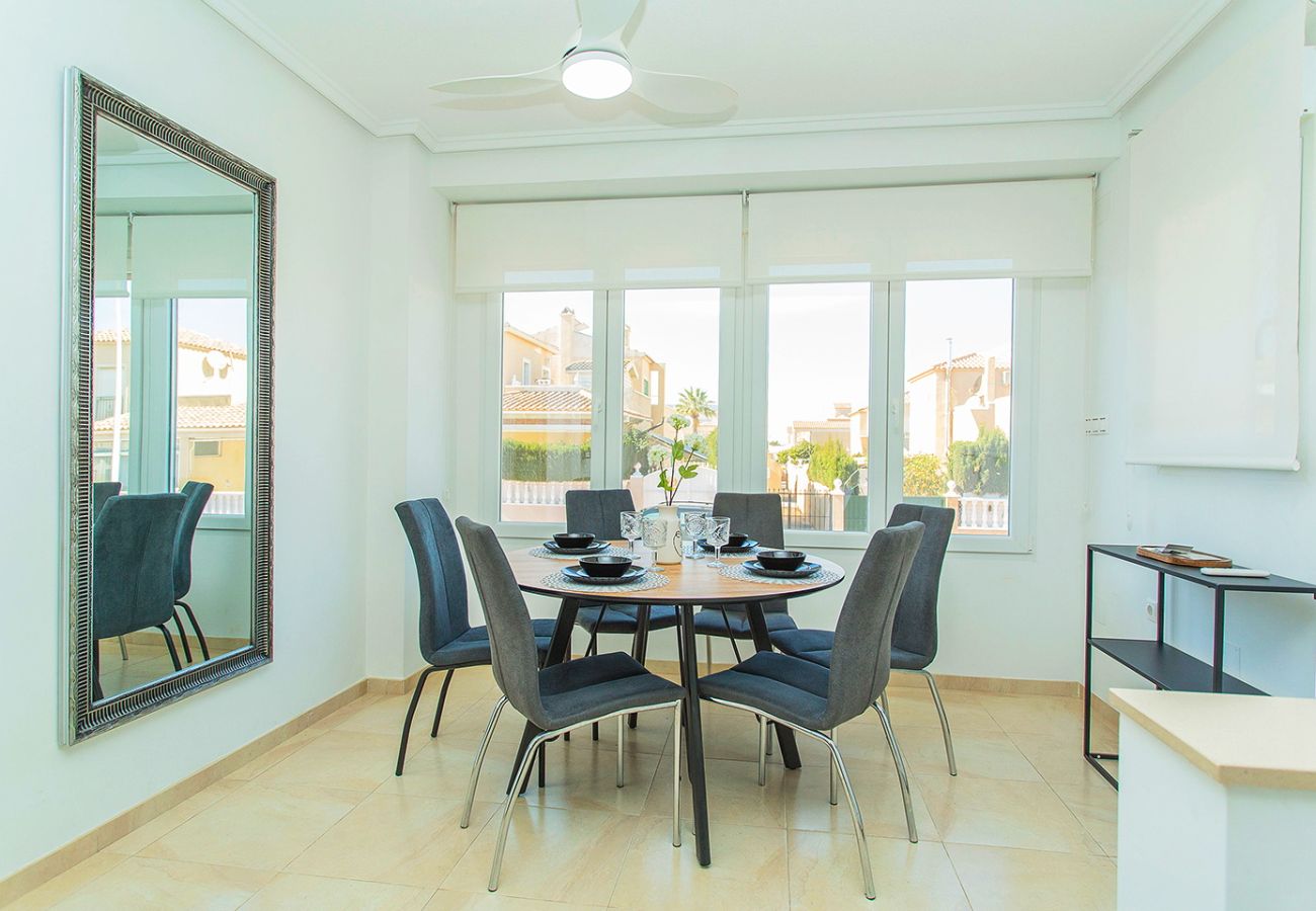 Townhouse in Torrevieja - 159 Cozy Adosado Alicante-Holiday