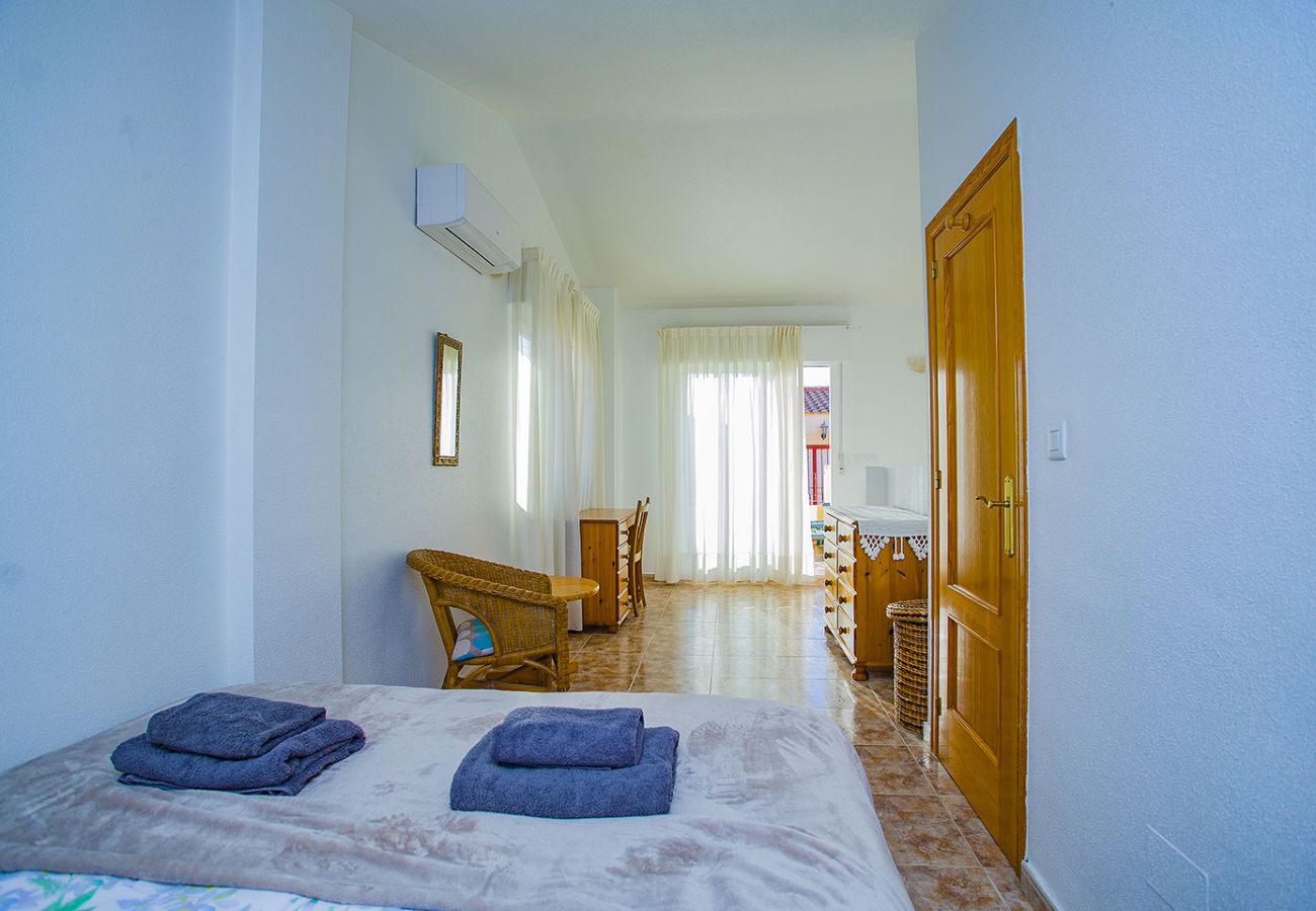 Таунхаус на La Zenia - 236 Sunny Duplex -Alicante Holiday