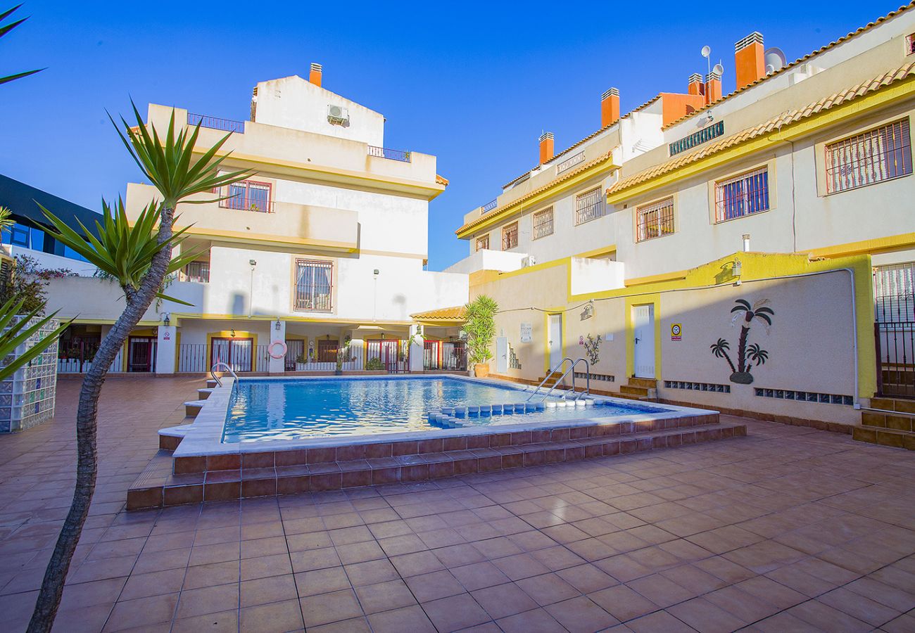 Таунхаус на La Zenia - 236 Sunny Duplex -Alicante Holiday