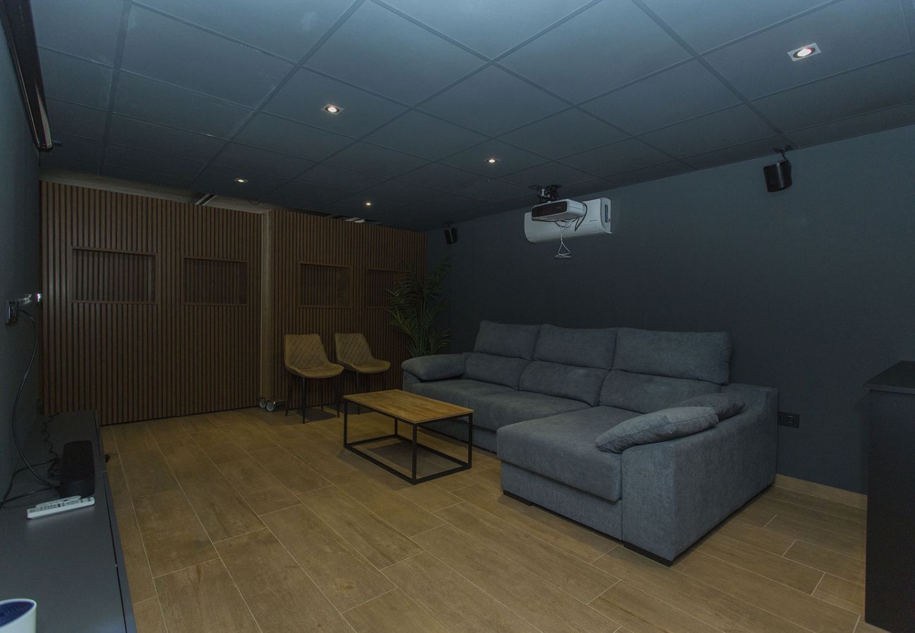 Вилла на Торревьеха / Torrevieja - 208 Luxury Villa  Pool Sauna Cinema - Alicante Hol