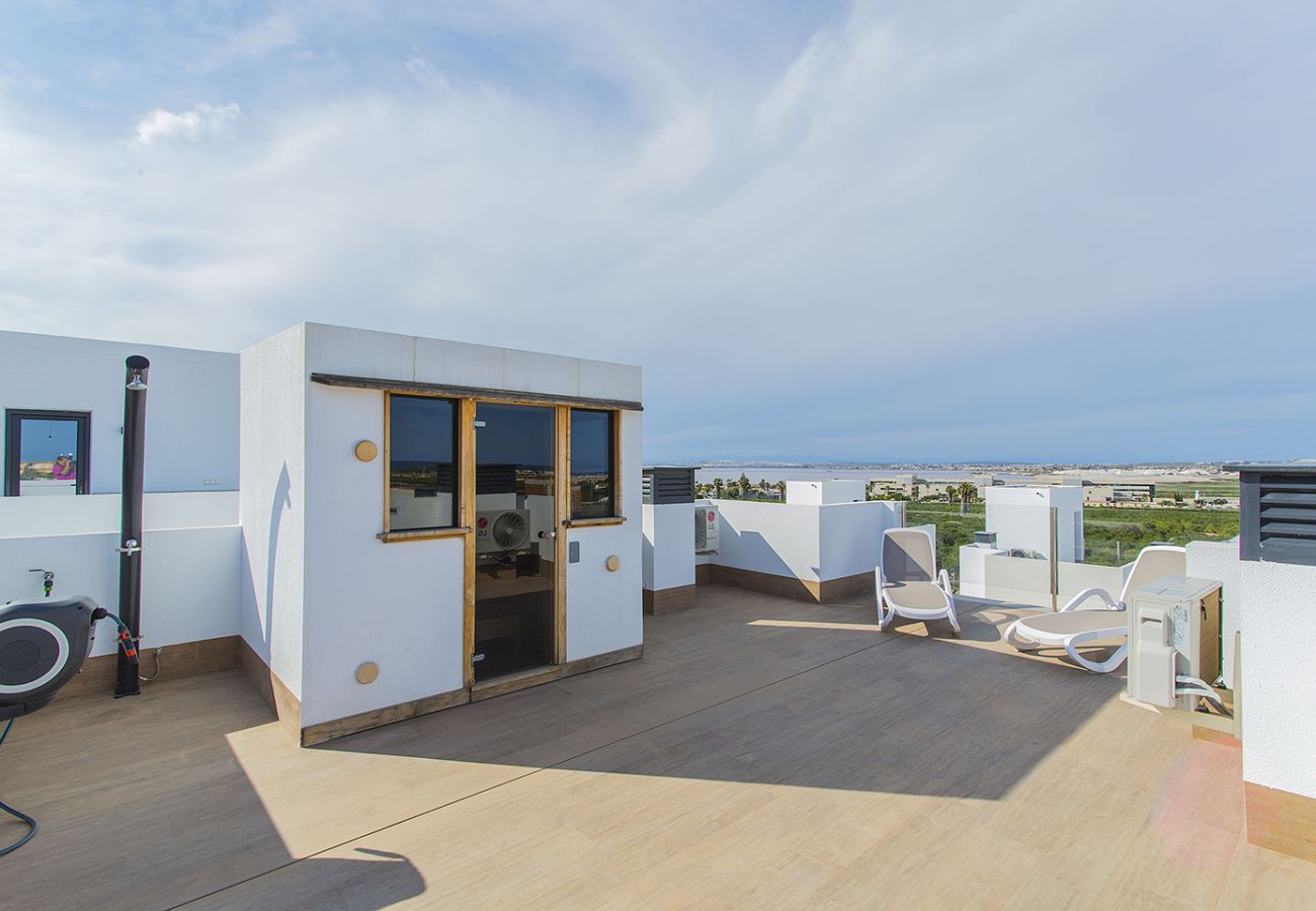 Вилла на Торревьеха / Torrevieja - 208 Luxury Villa  Pool Sauna Cinema - Alicante Hol