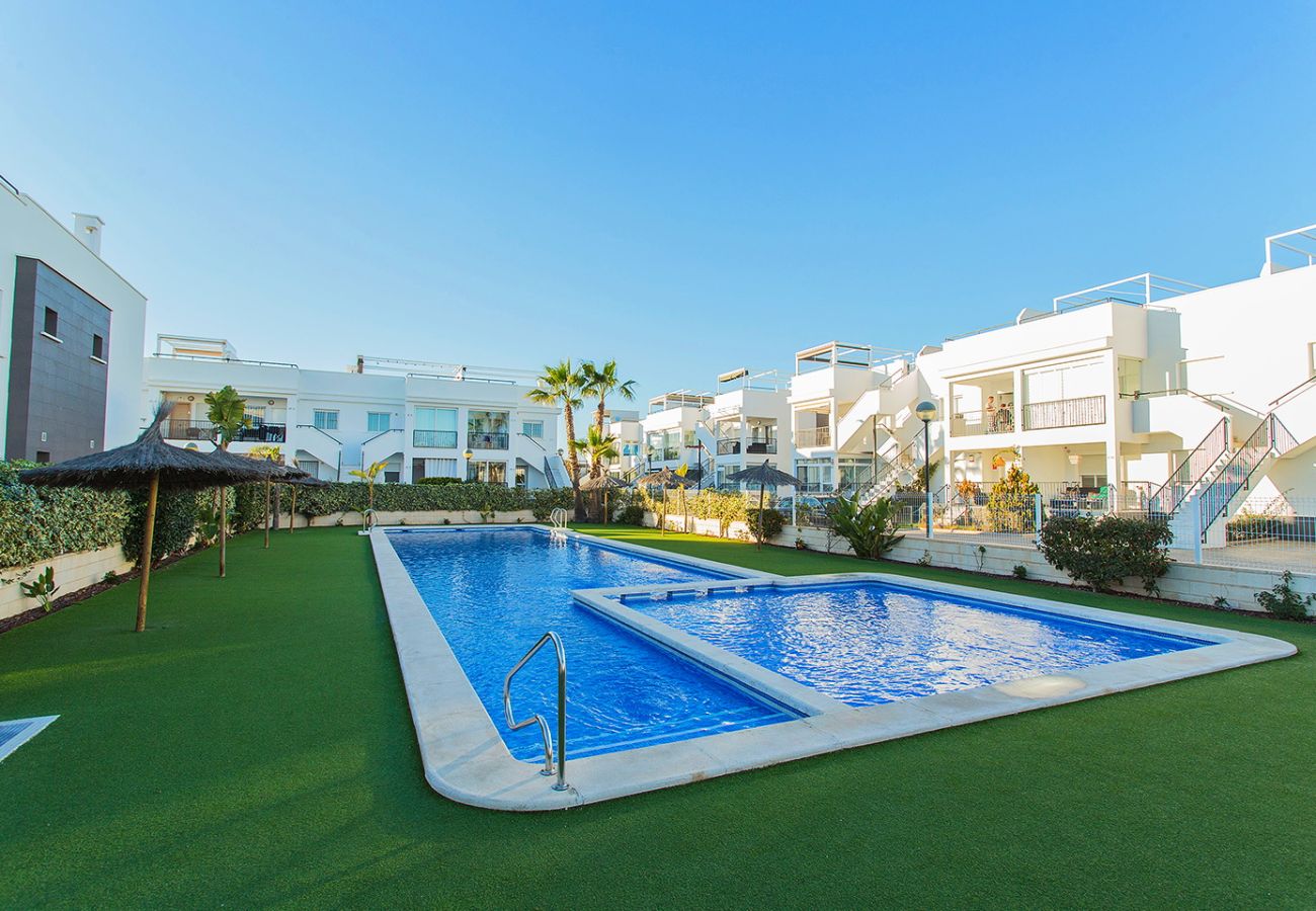 Бунгало на Торревьеха / Torrevieja - 158 Bungalow Vistabella Alicante-Holiday